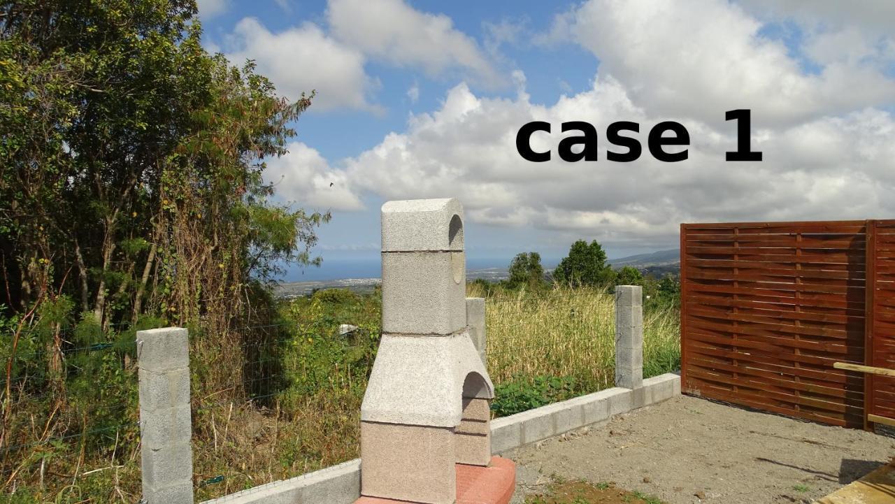 Ti Case Reunion 400 Saint Pierre Exterior photo