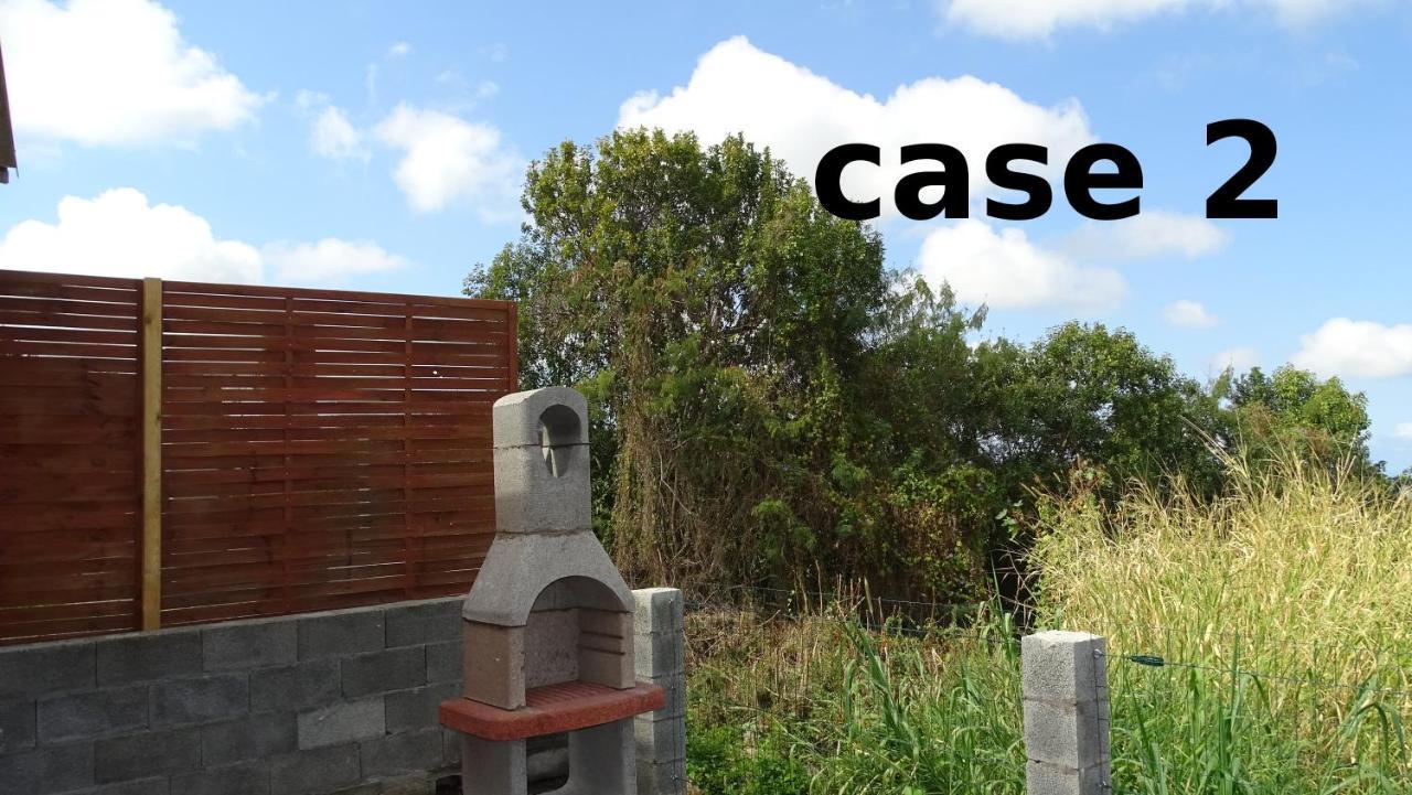 Ti Case Reunion 400 Saint Pierre Exterior photo